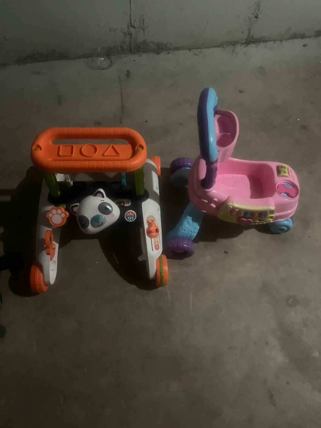 Baby Walker and Activity Center - photo 2