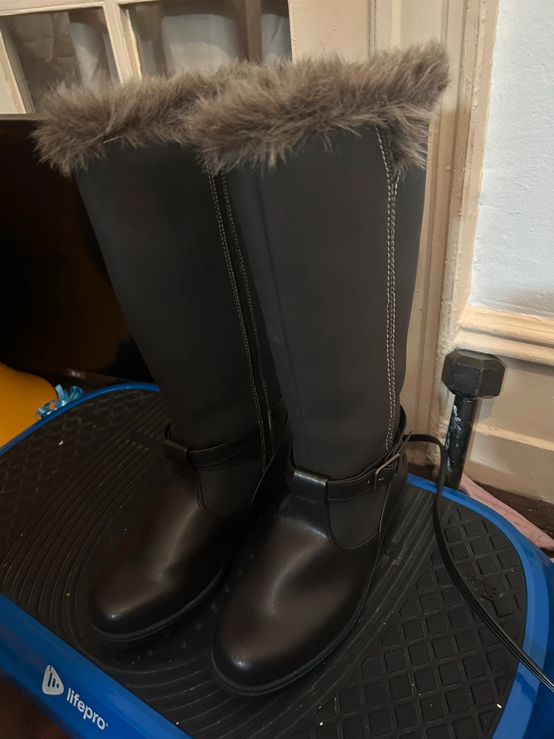 Totes Women's Faux Fur Lined Boots - photo 2