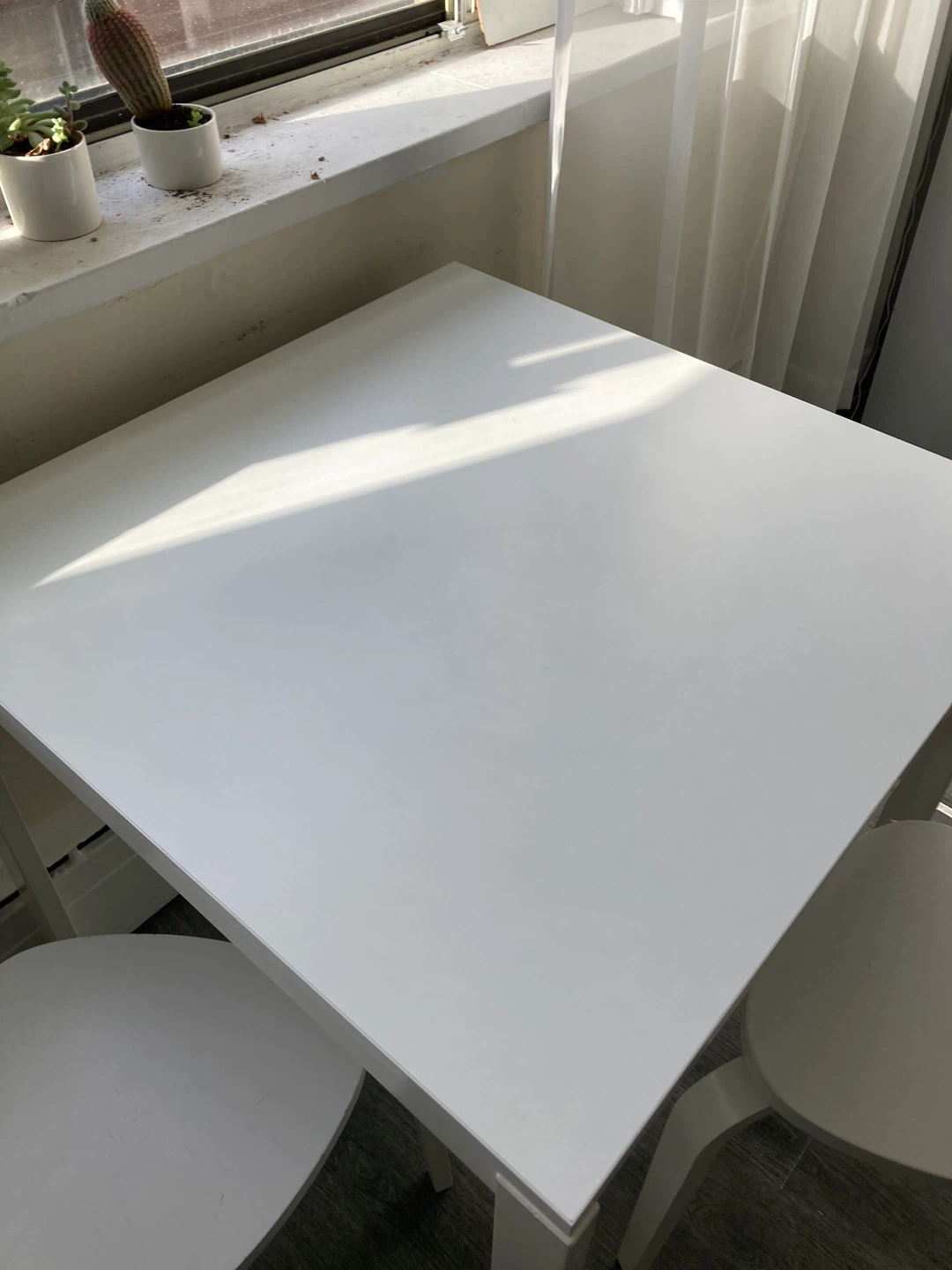 White Dining Table - photo 4