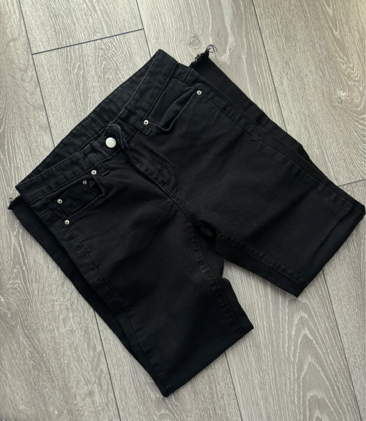 Black Jeans