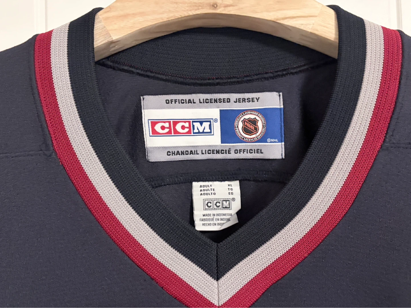 Authentic CCM Vancouver Canucks West Coast Express Jersey XL - photo 3