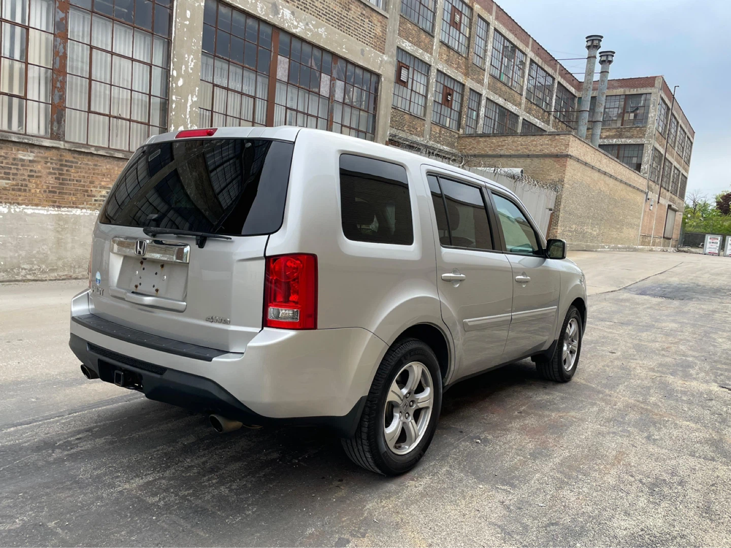 2013 Silver Honda Pilot SUV con 192 mil millas - photo 4