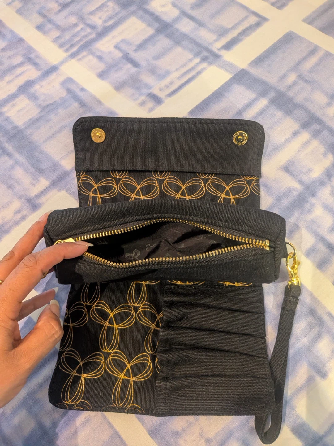 TNA Black Wristlet Pouch - photo 2