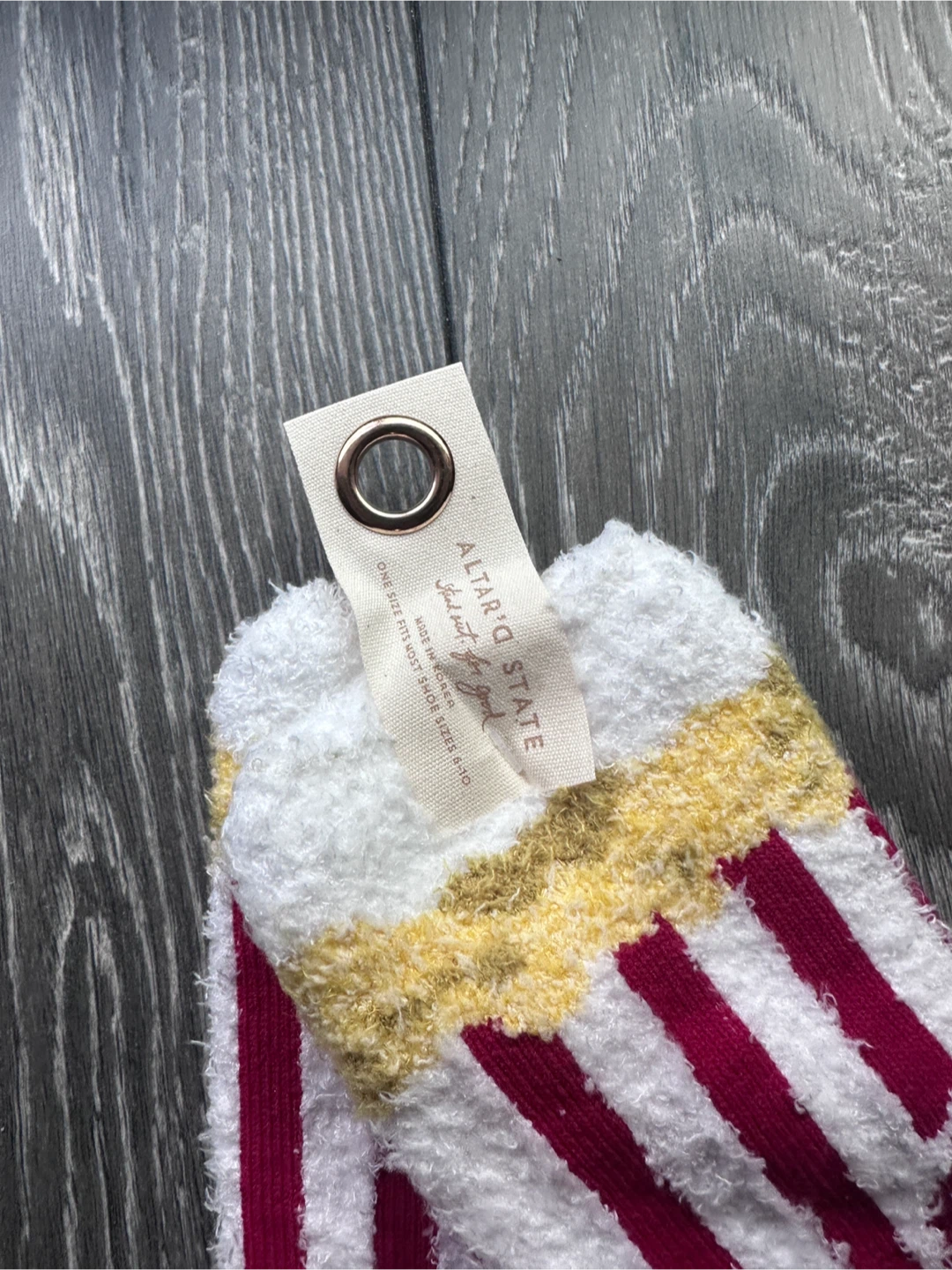 NEW Popcorn Cozy Socks - photo 3