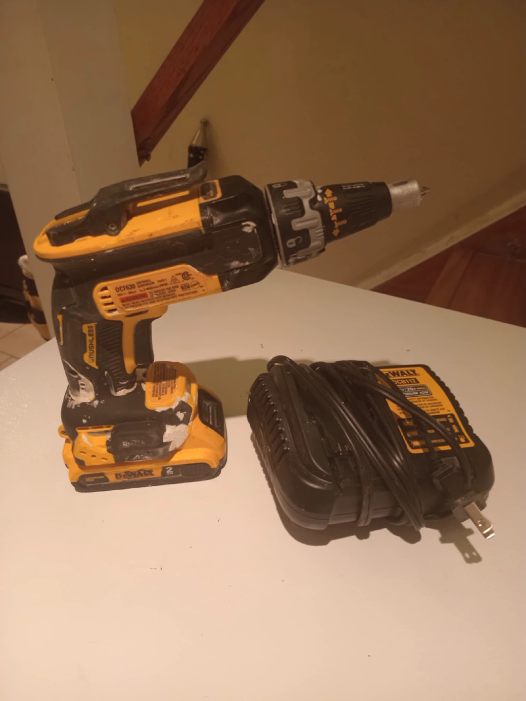 DEWALT DCF630 Cordless Drywall Screwgun with Charger