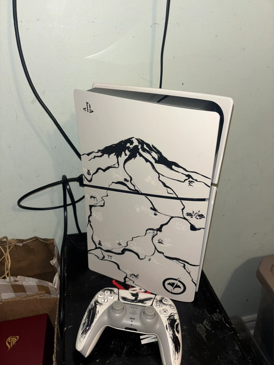 PlayStation 5 Console - Ghost of Tsushima black Edition