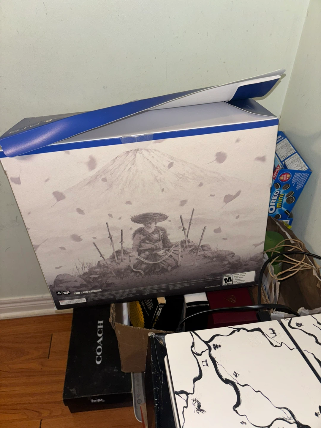 PlayStation 5 Console - Ghost of Tsushima black Edition - photo 5