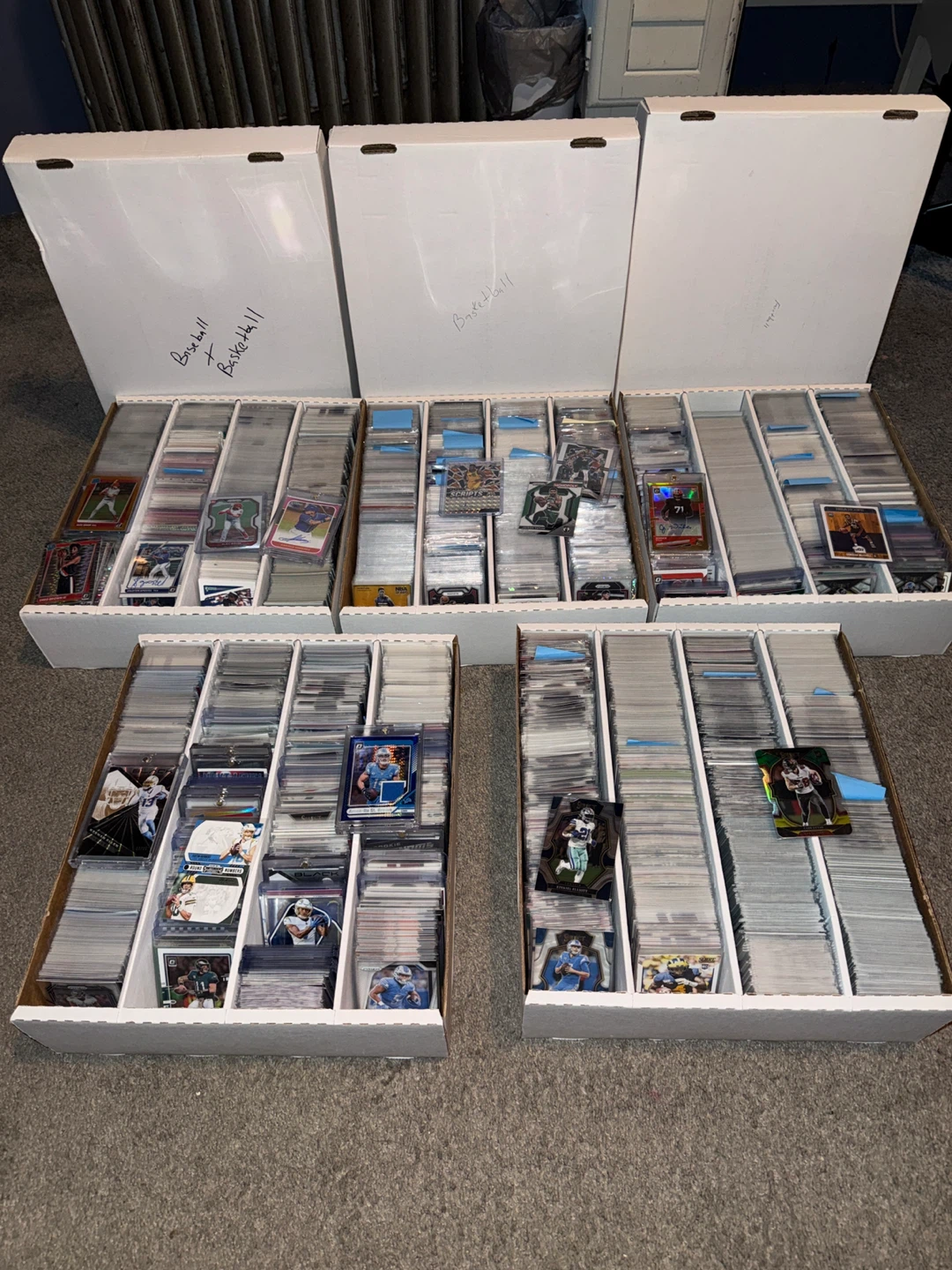 Large Collection of Baseball and Basketball Trading Cards - photo 3