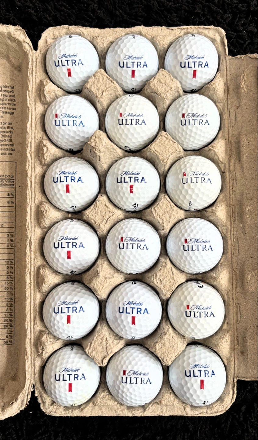 18 Michelob Extra Beer Golf Balls - photo 2