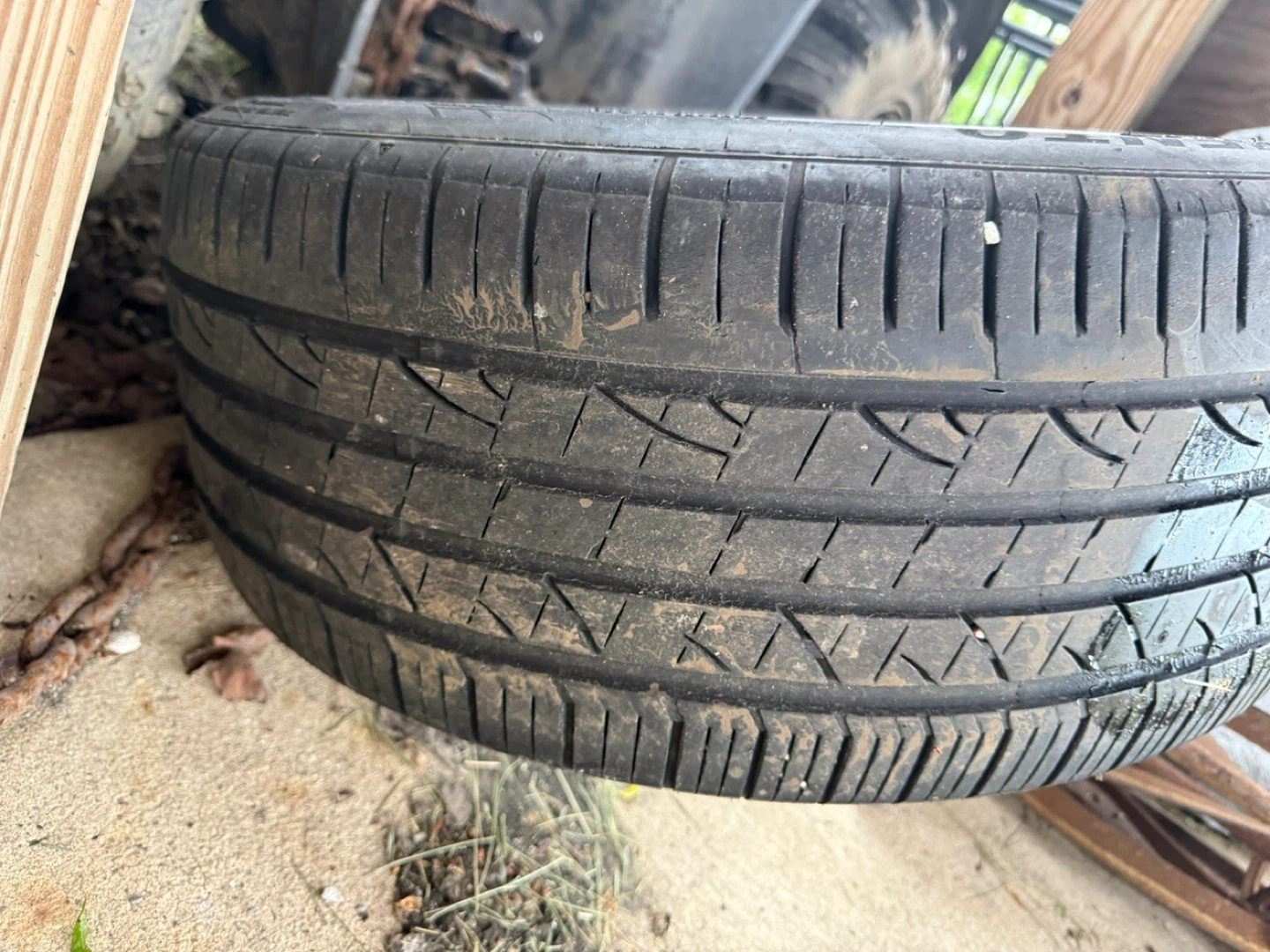 Fortune 235/45ZR18 Tire - photo 4