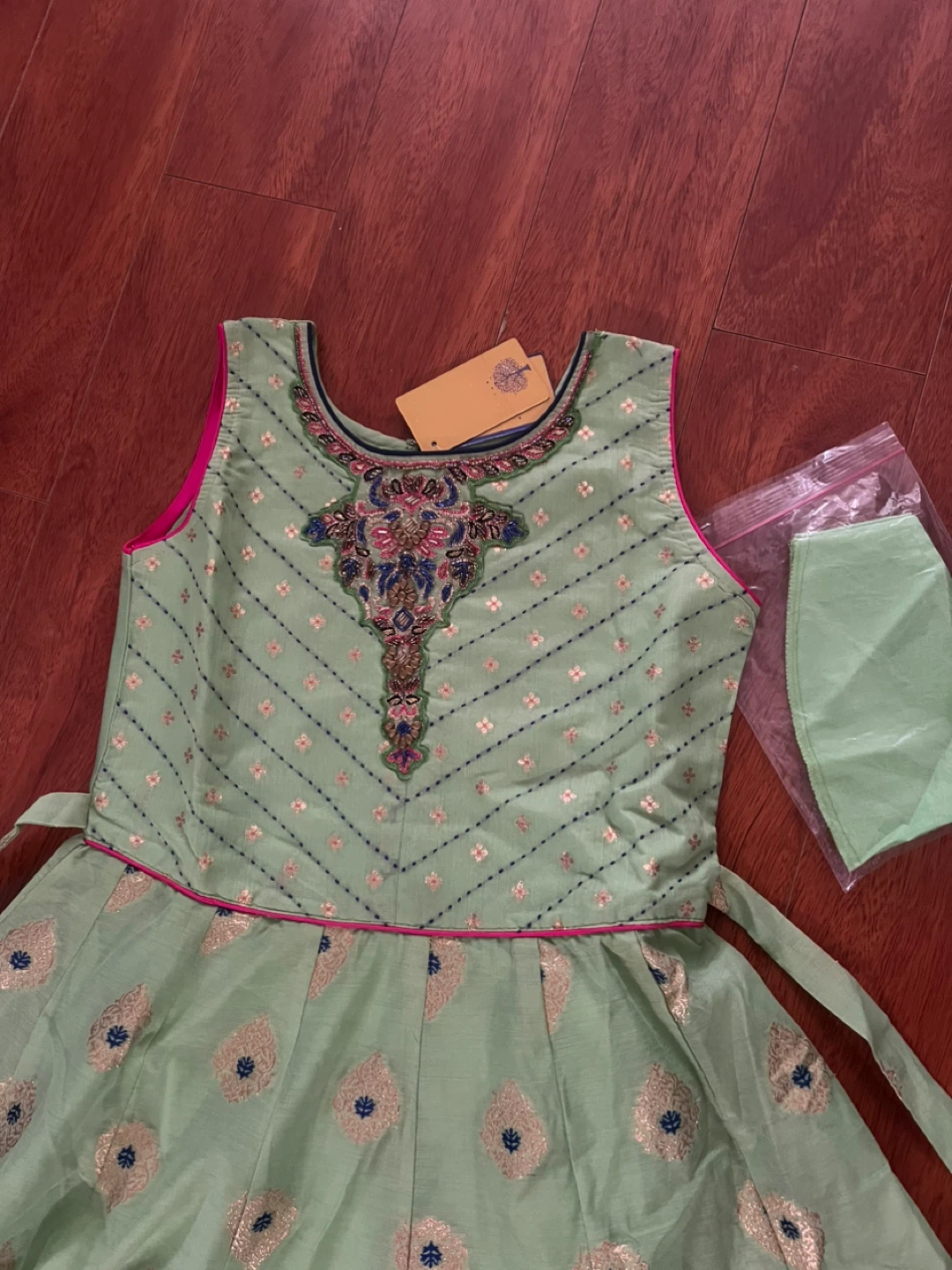 Light Green Embroidered Maxi Dress with Mask - photo 2