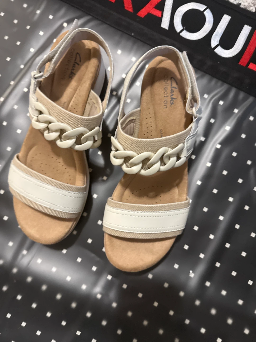 Clarks Women's White and Beige Wedge Sandals