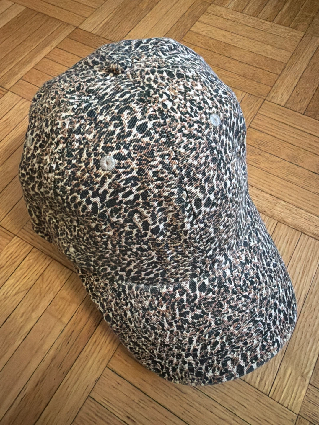 🆕ANTHROPOLOGIE Animal Print Baseball Cap  (NWT) 🌟