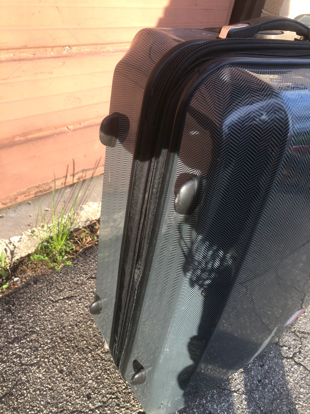 London Fog Hard-shell Suitcase - photo 2