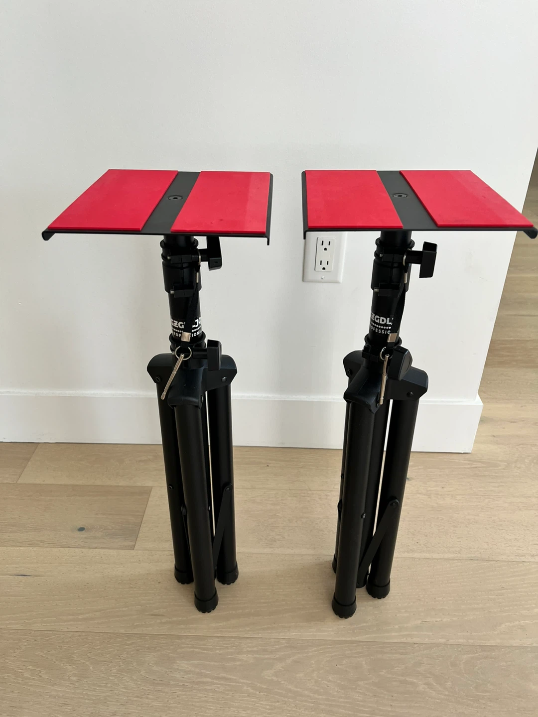 Set of Speaker Stands