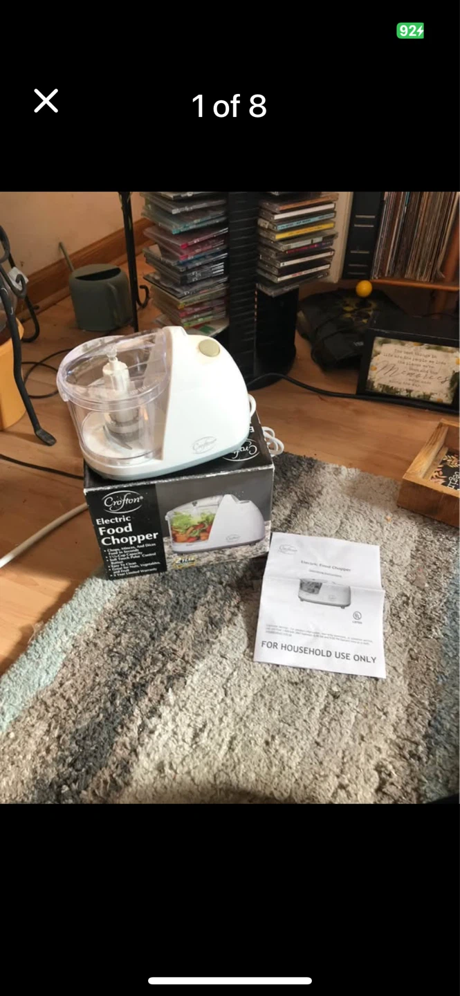 Electric food chopper