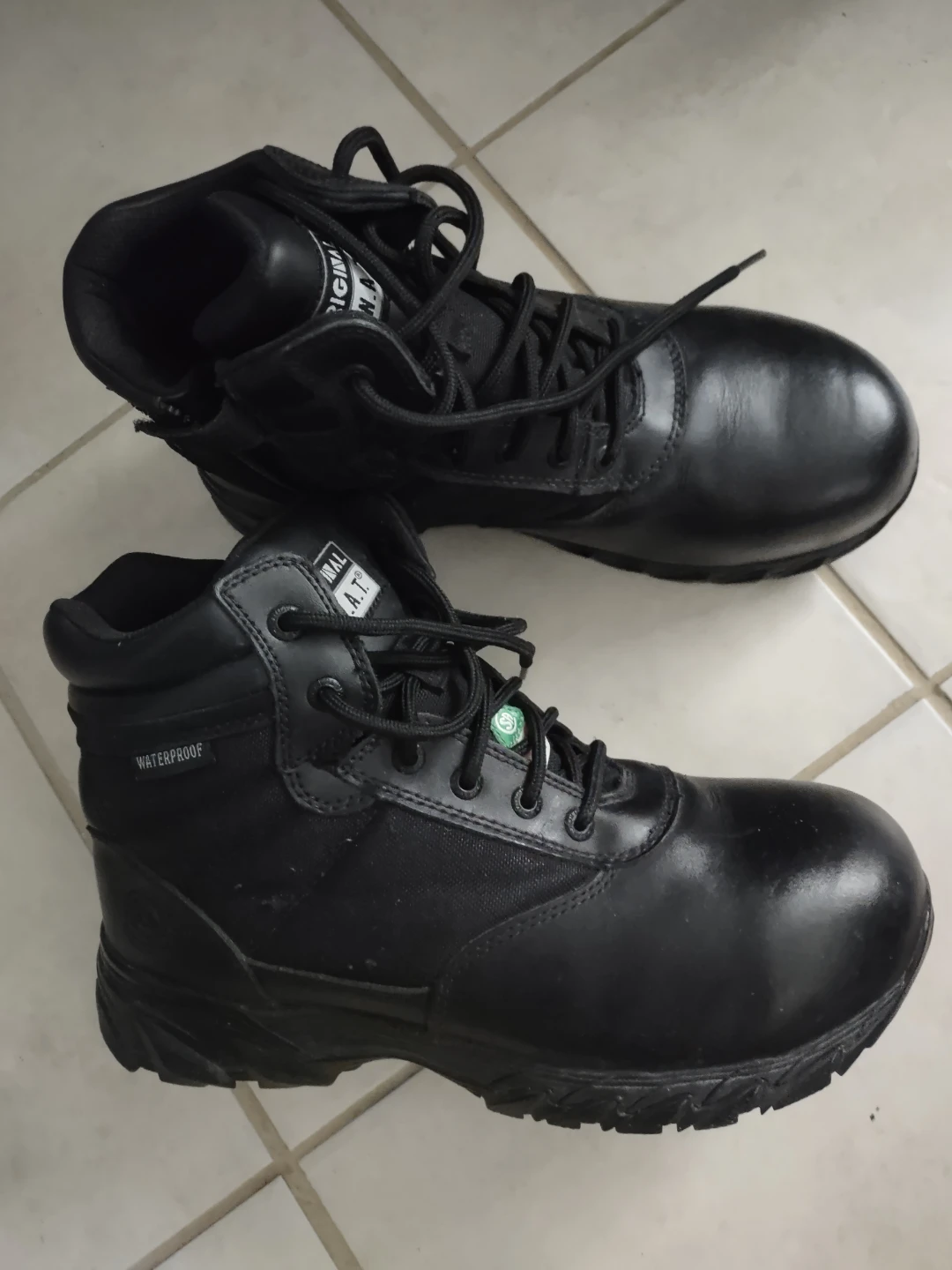 Stanley Work Boots - photo 2