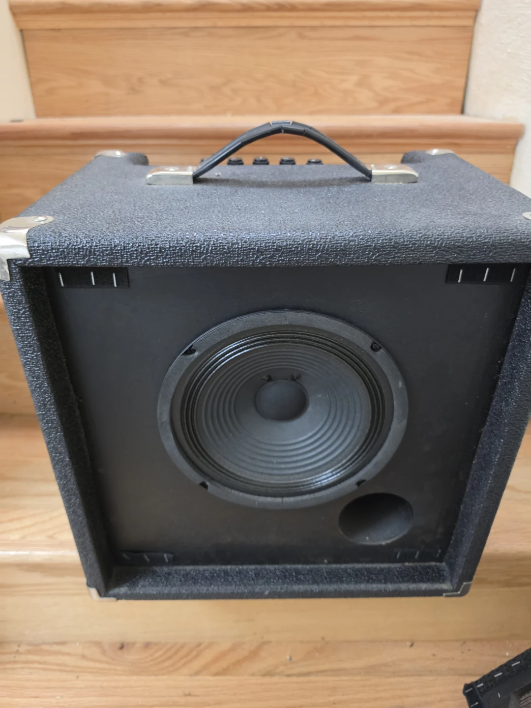 Ampeg BA-108 Bass Amp - photo 3
