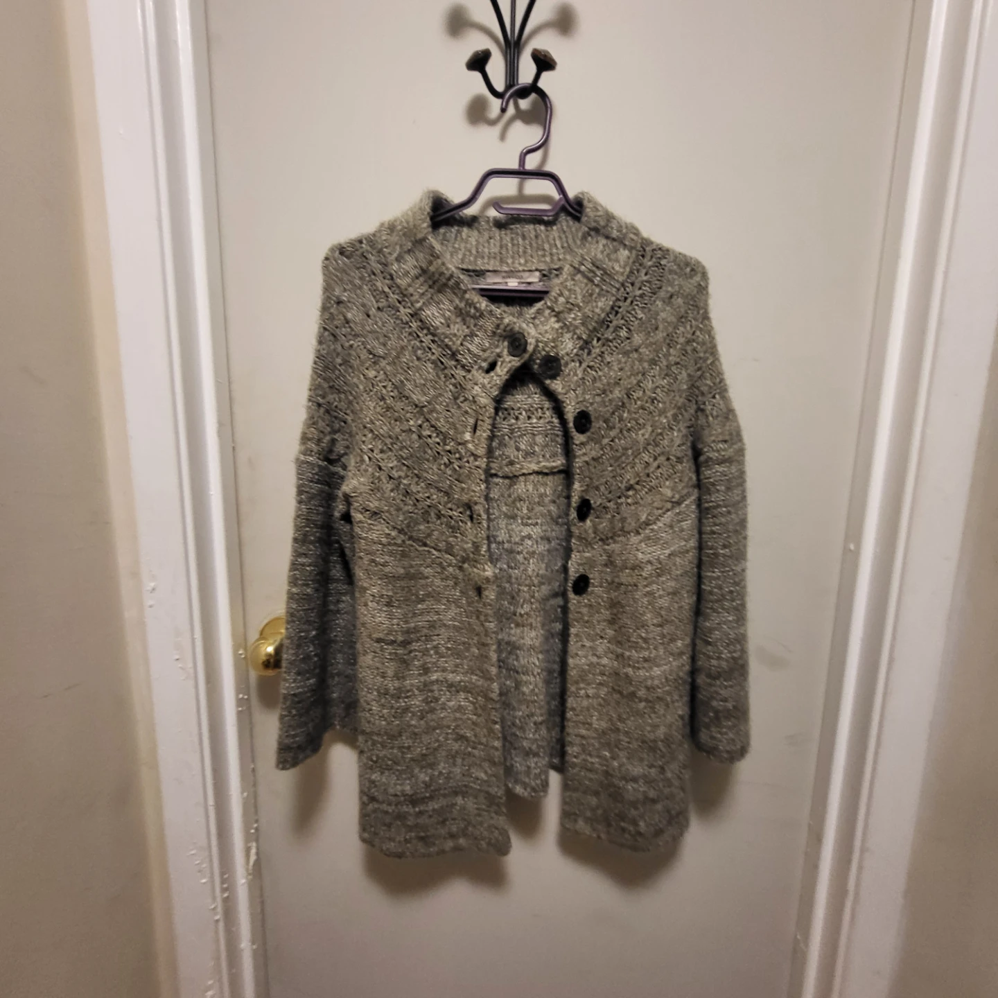 RW&CO. Women's Cardigan Sweater - Size M Like New