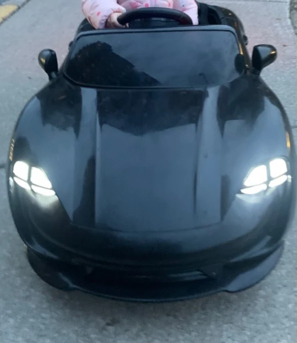 Tobbi Black Ride-On Car - photo 3
