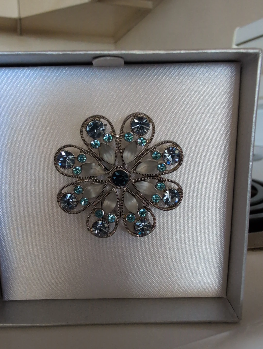 Flower Brooch with Blue and Clear Crystals - photo 2