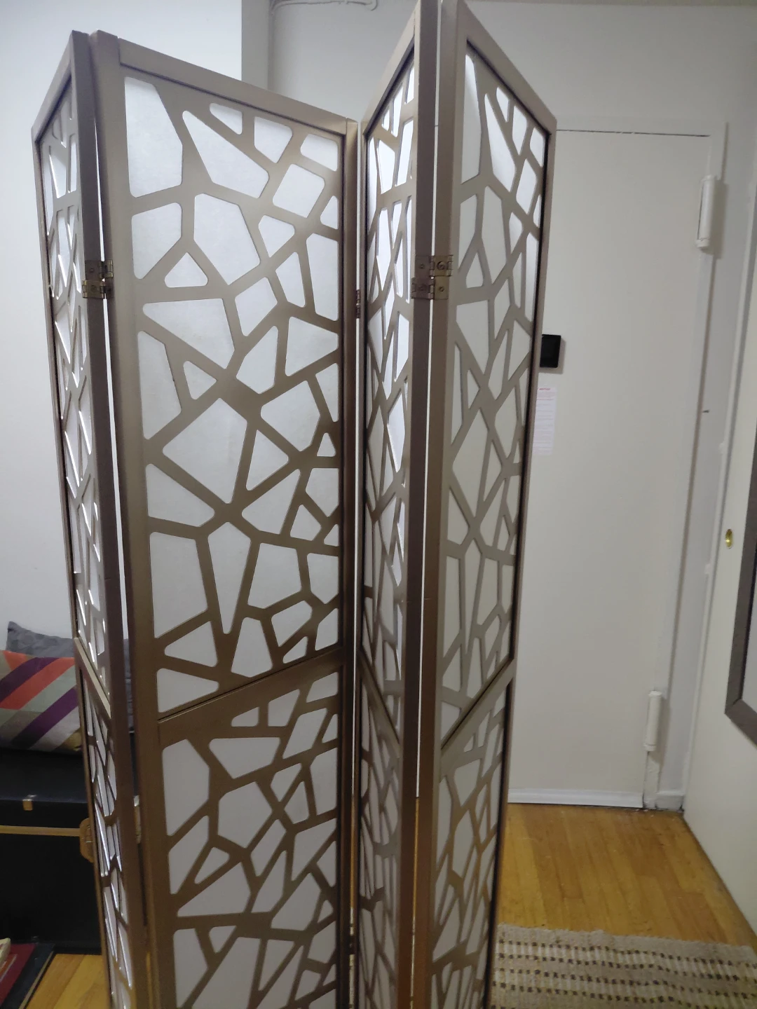 Decorative Room Divider Screen