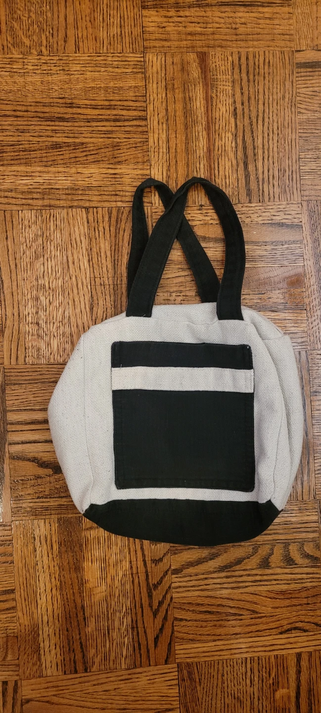 Small Bag with Front Pocket and zipper closure