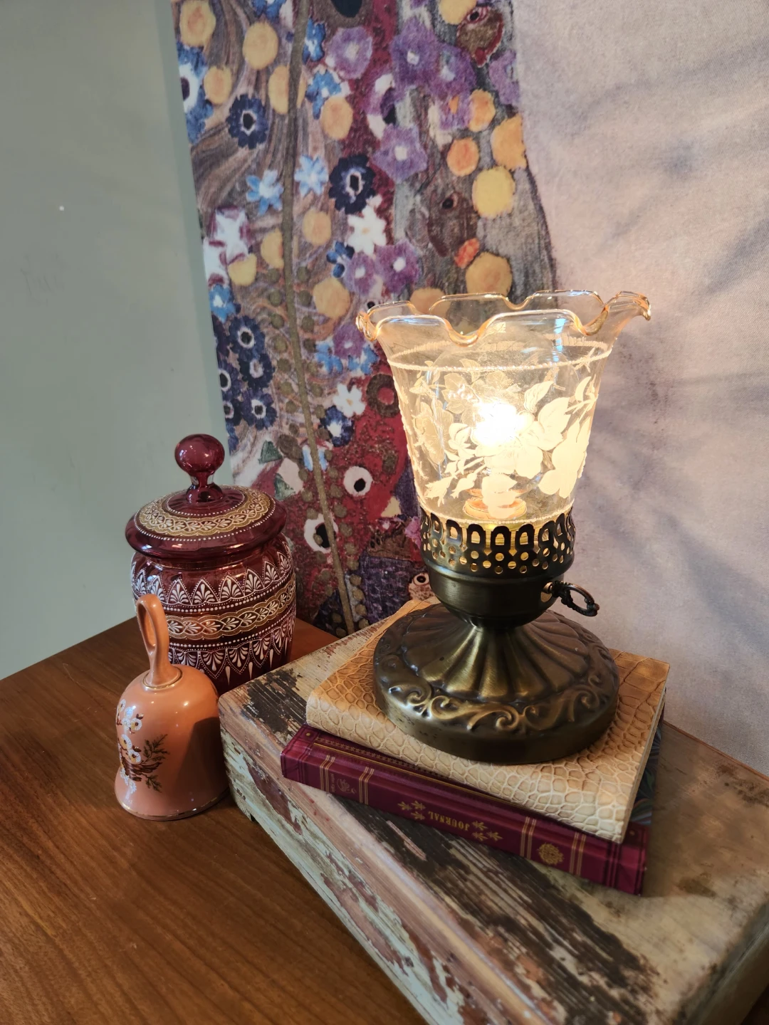 Vintage ART DECO style Etched Glass Table Lamp