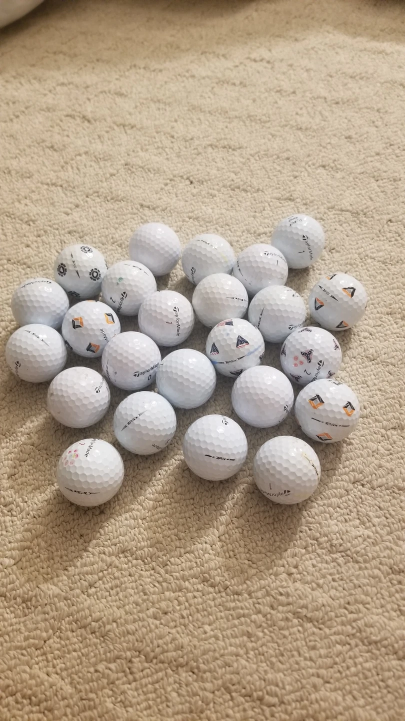 24 TP5 Taylormade Golf Balls. Like New. No Scratches.