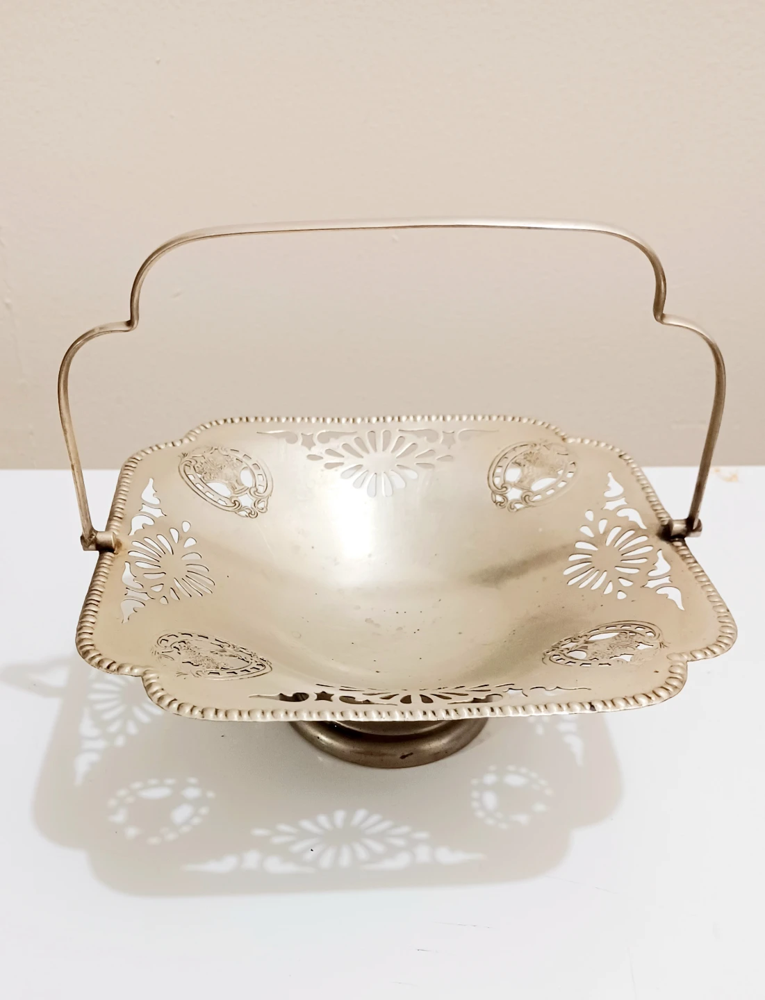 Vtg Apex Bride Basket