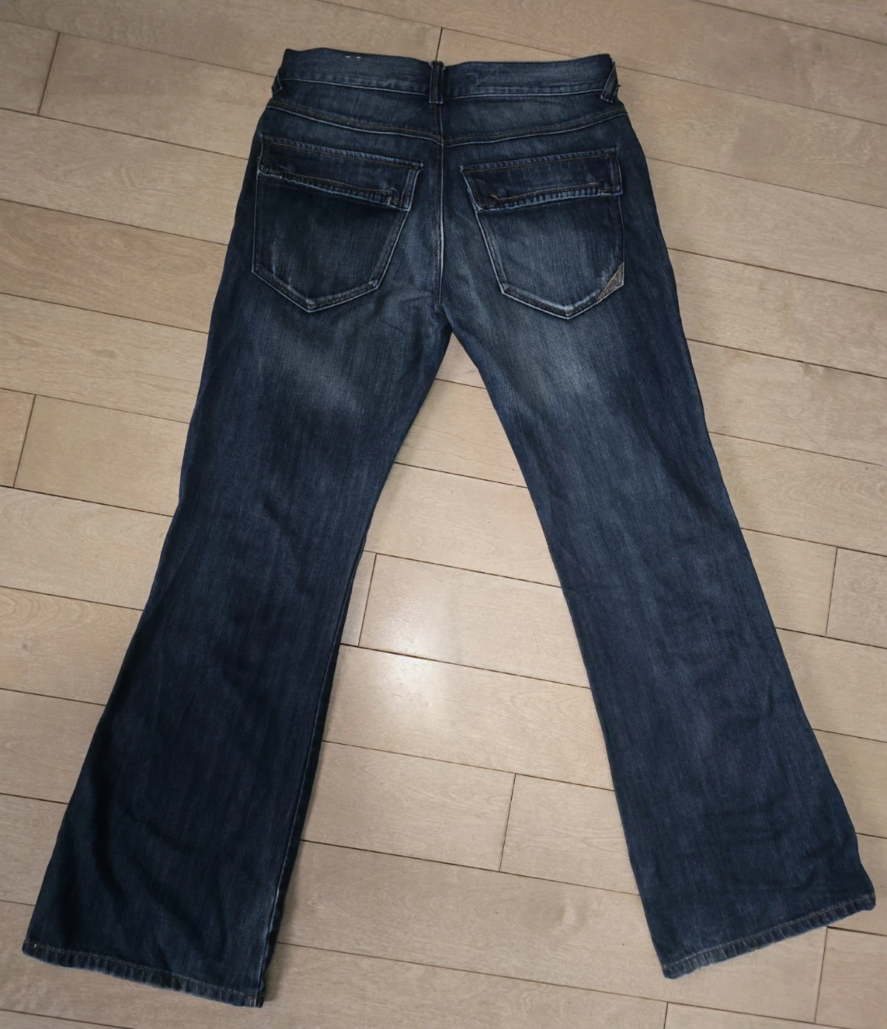Guess Jeans Men’s Bootcut/Relaxed Fit - Size 32 - photo 3