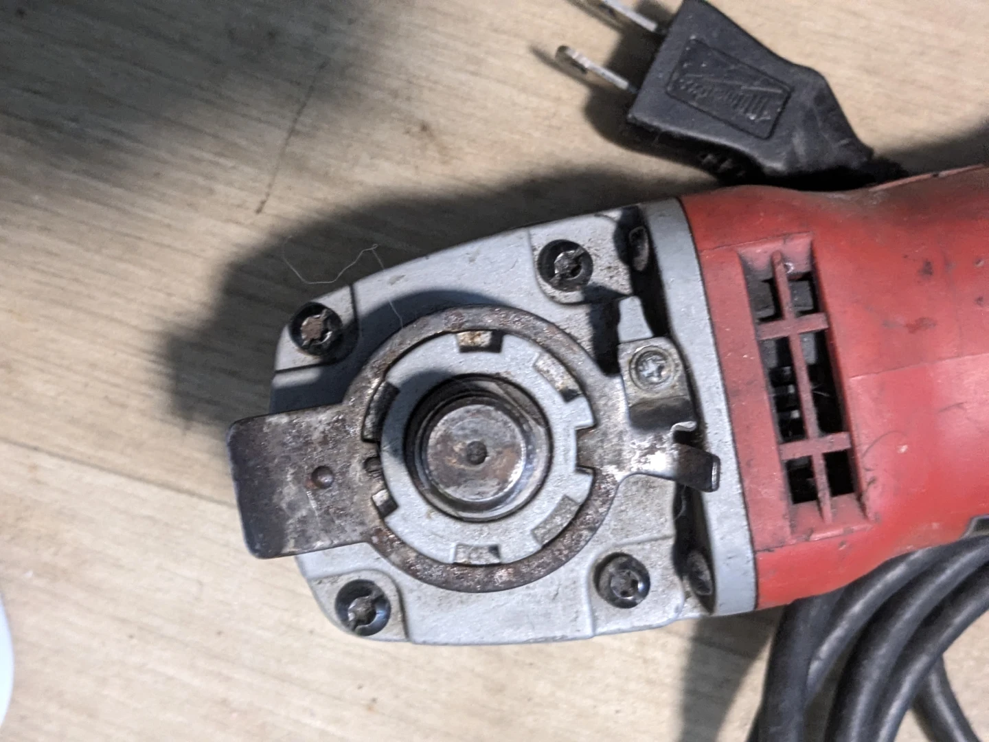 Milwaukee 4.5" Angle Grinder - photo 3