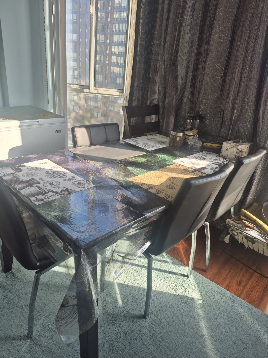 Dining Table and 4 Chairs