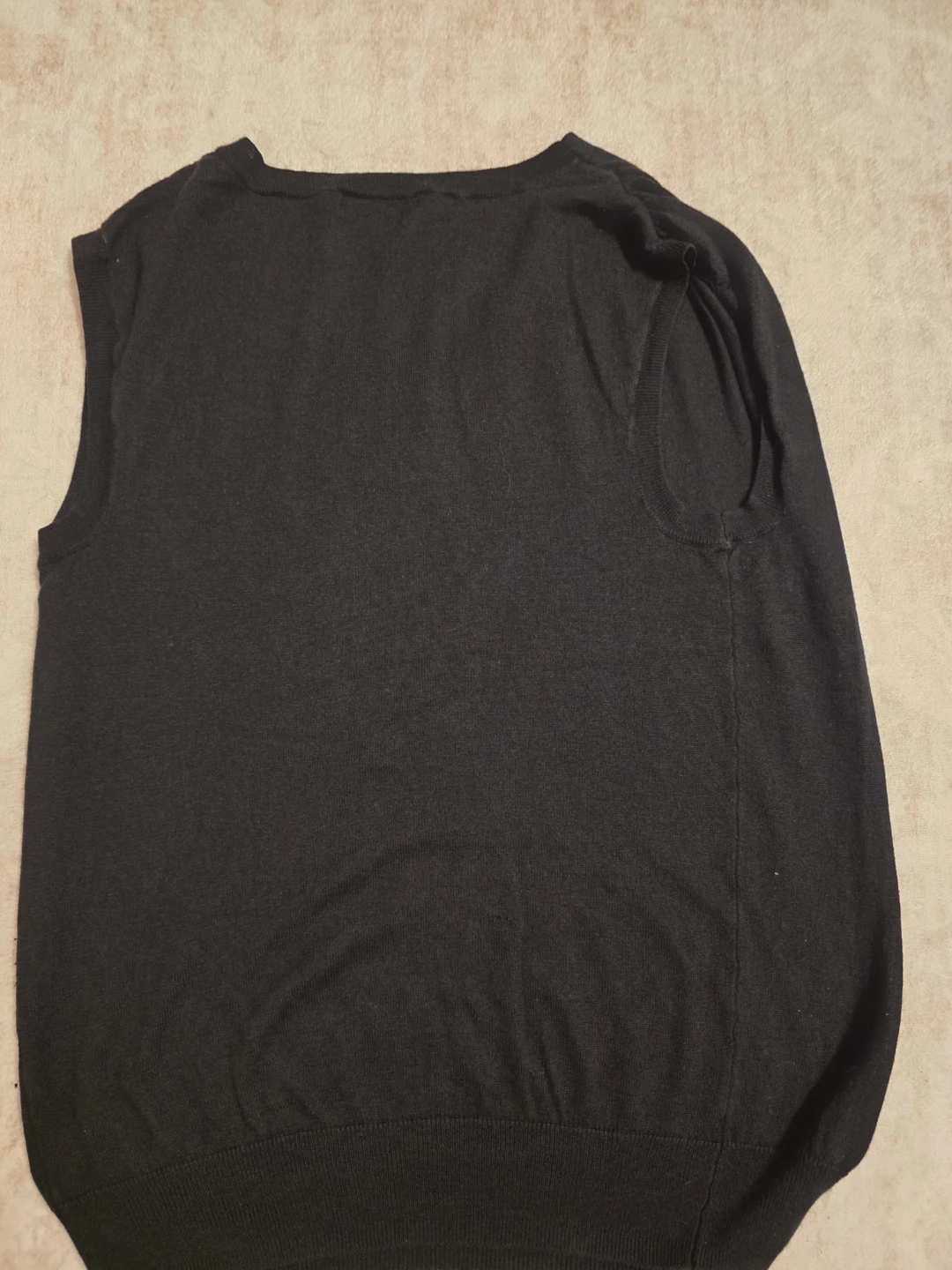 Gap Black Sleeveless Sweater - photo 2