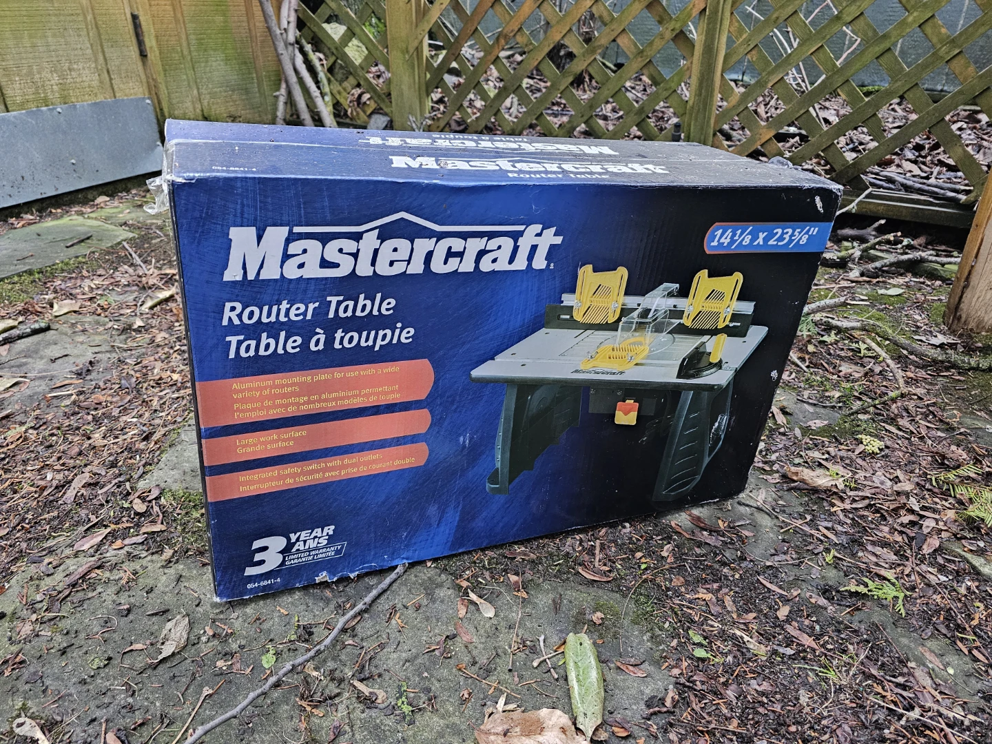 Mastercraft Router Table 14 3/8" x 23 5/8"