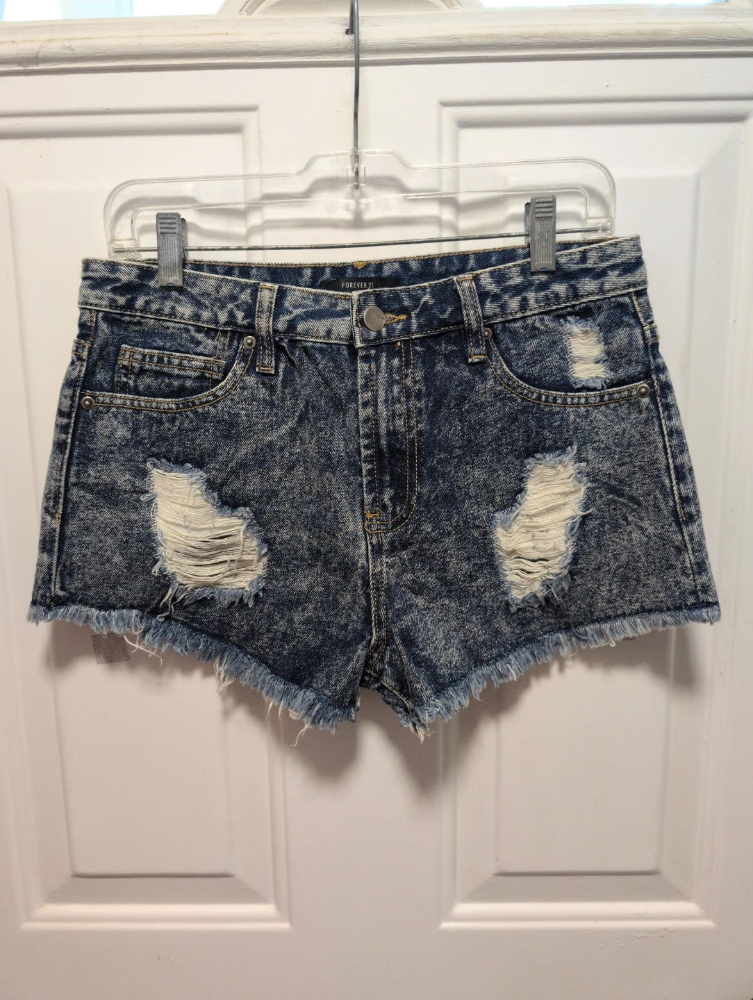 Forever 21 Women's Acid Wash Distressed Denim Shorts Size 27