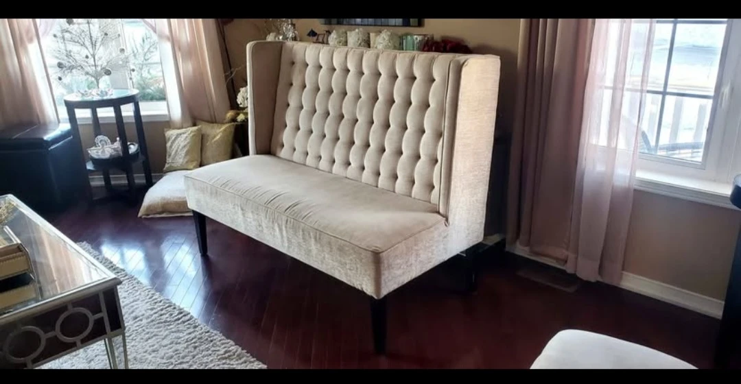 Collection of Living Room Furniture - photo 2