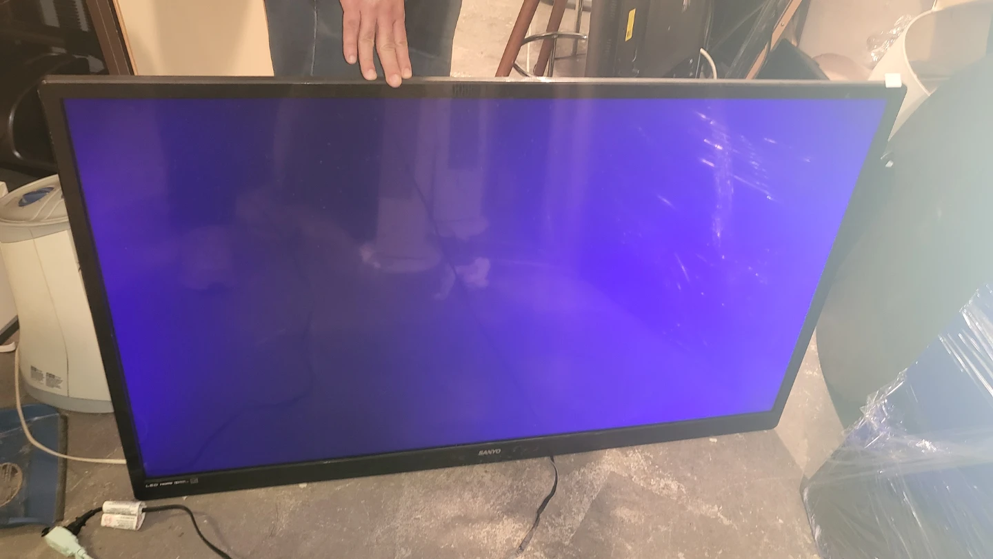 Sanyo FW50C36FB 50" LED TV - photo 3