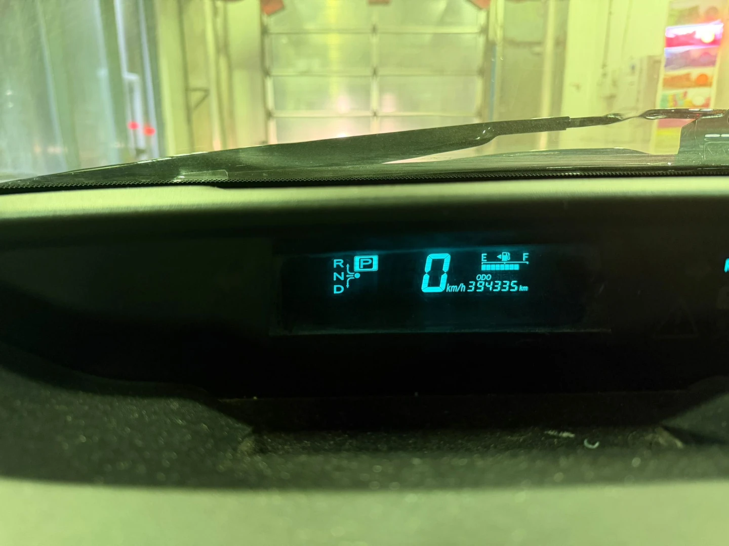 Red Toyota Prius Hybrid - photo 4