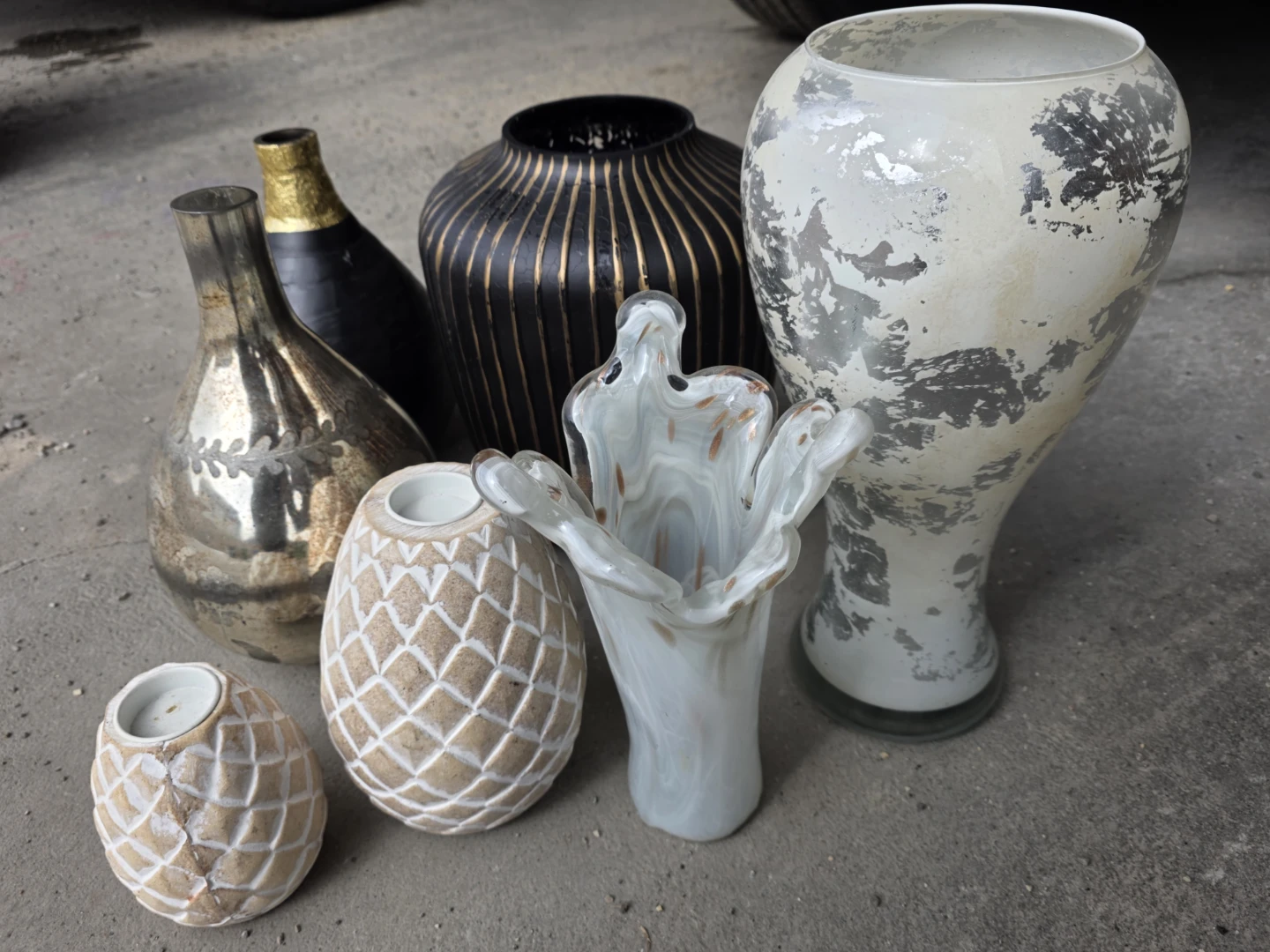 Set of 7 Decorative Vases - photo 3