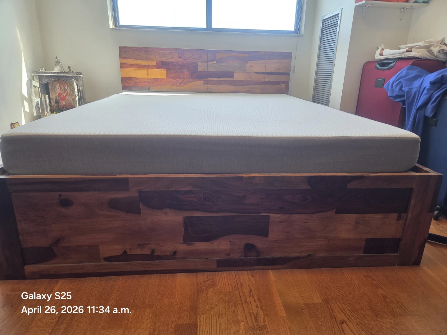Solidwood Queen bed with Storage | Excellent Condition - photo 5