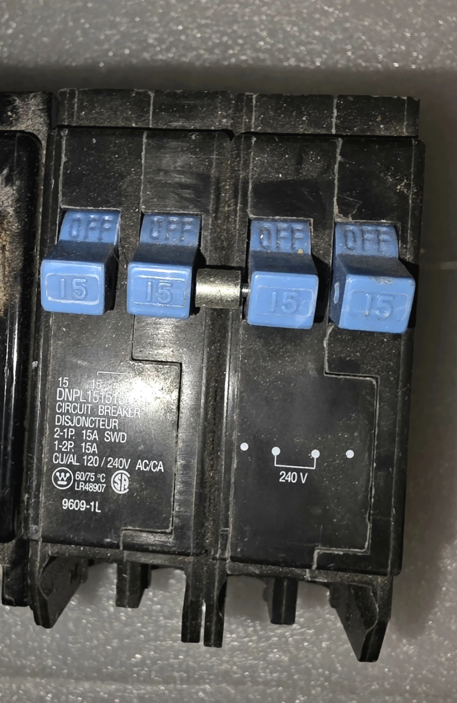 Square D Circuit Breakers - 15A & 10A - photo 2