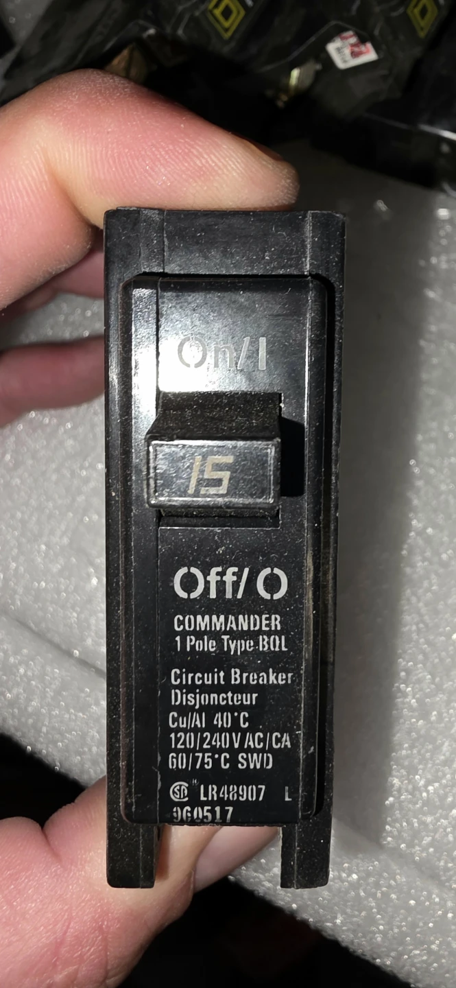 Square D Circuit Breakers - 15A & 10A - photo 4