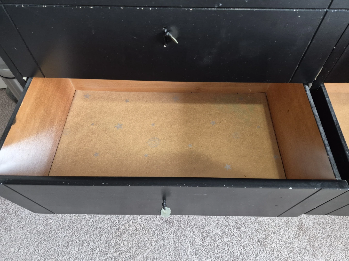Black Dresser with 4 Drawers - photo 3