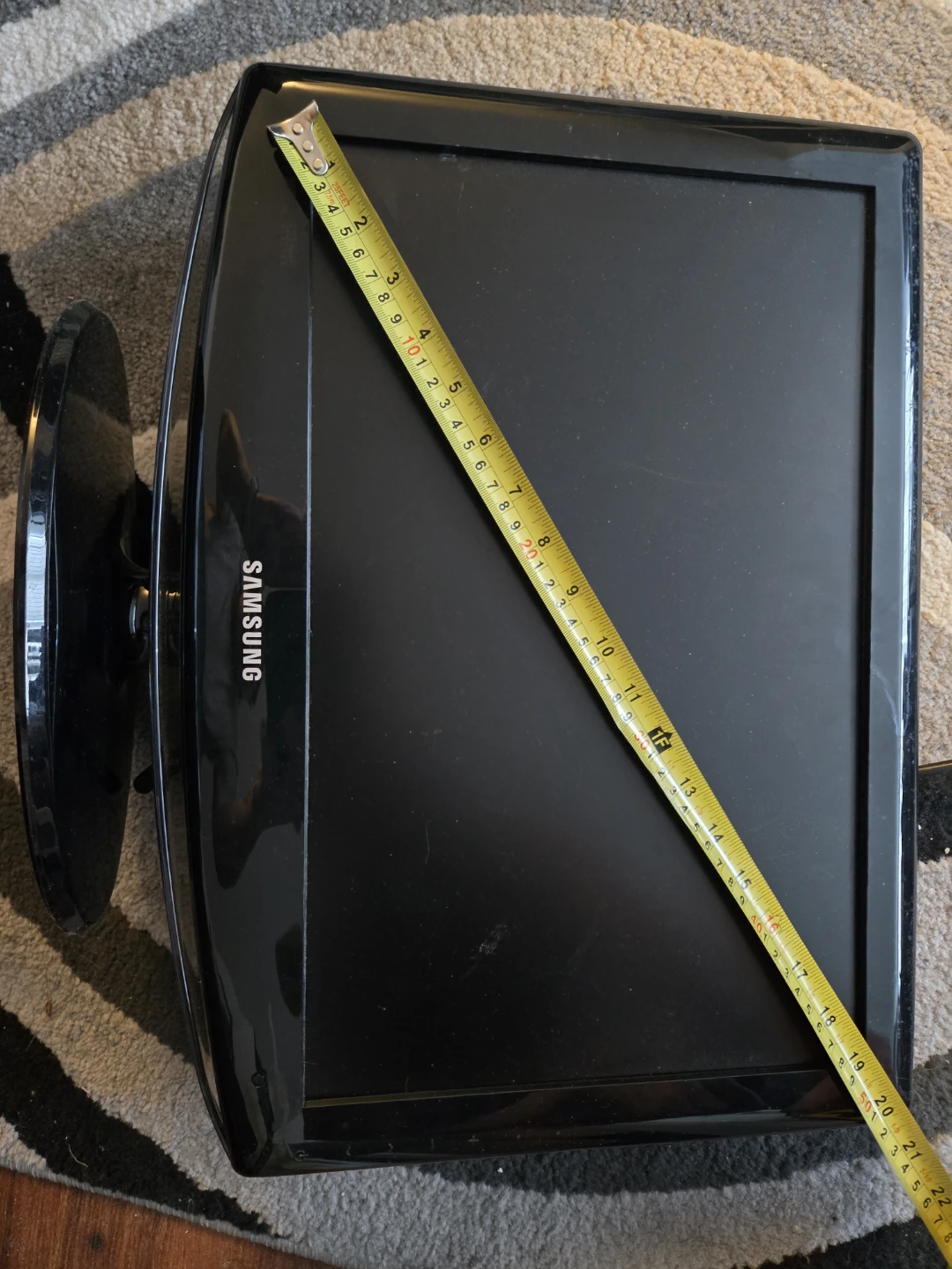 Samsung 19 inch TV - photo 3