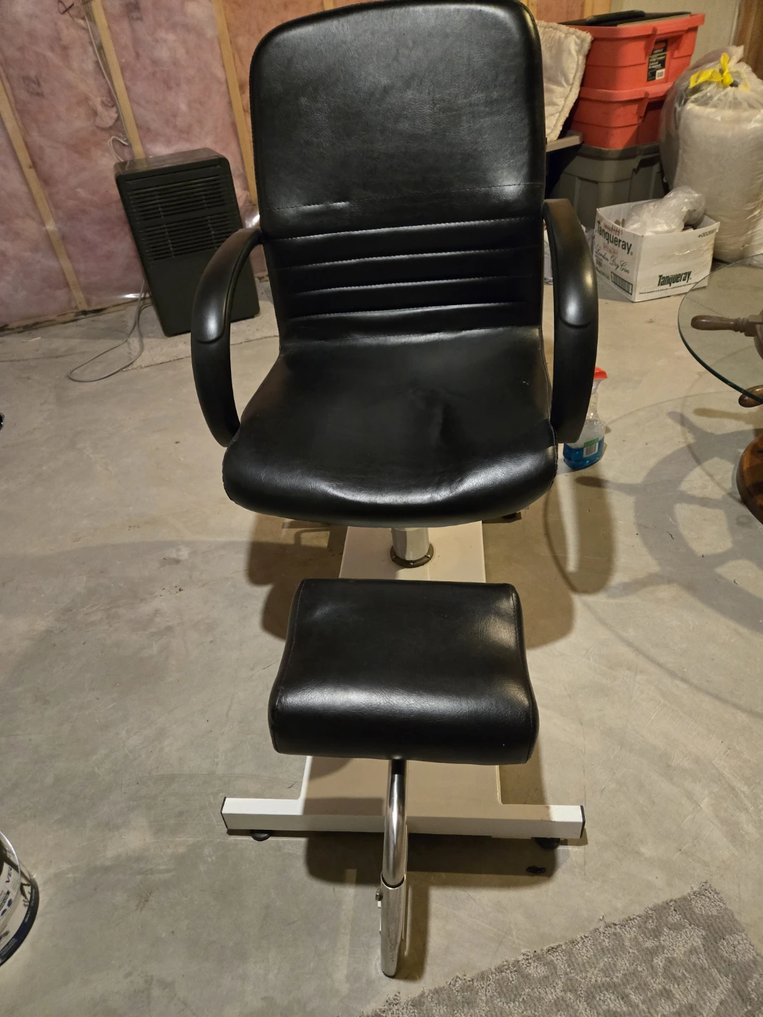 Black pedicure Chair with Footrest