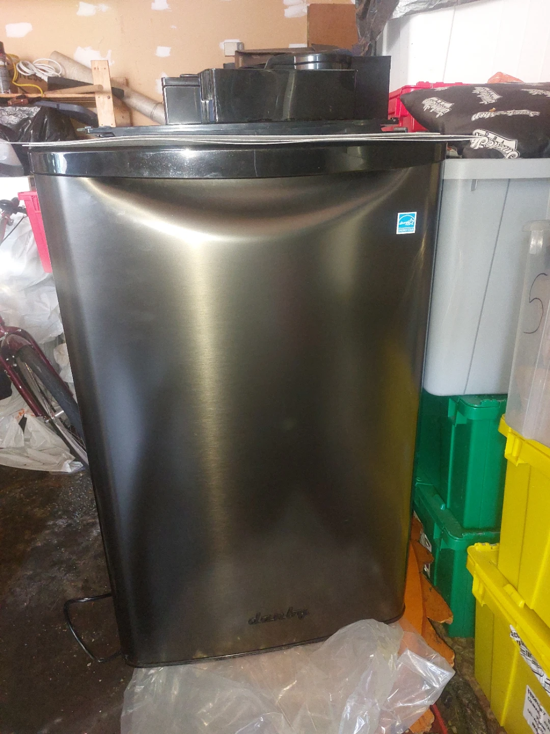 Danby DAR044CABSSBL Mini Fridge