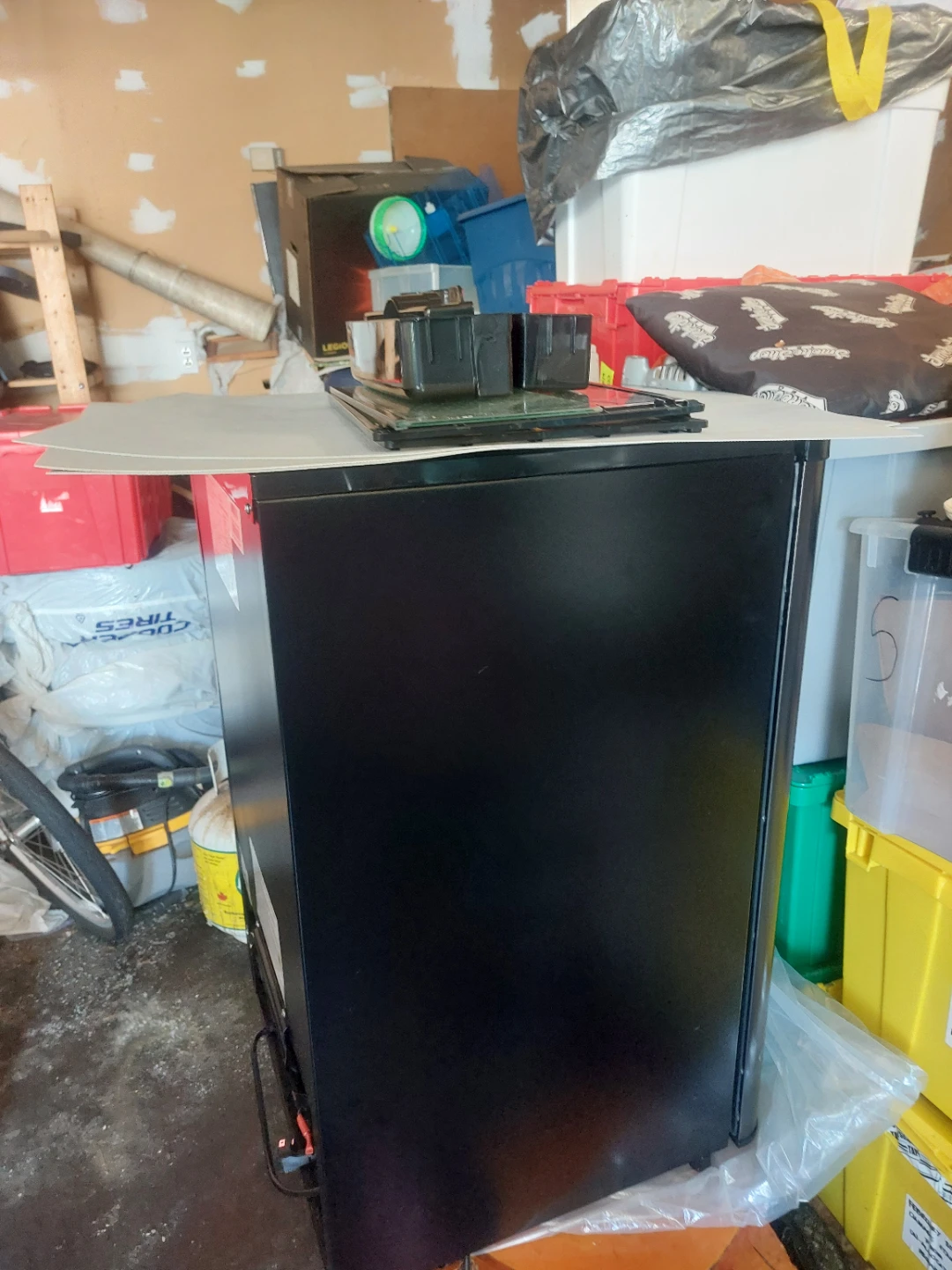 Danby DAR044CABSSBL Mini Fridge - photo 5