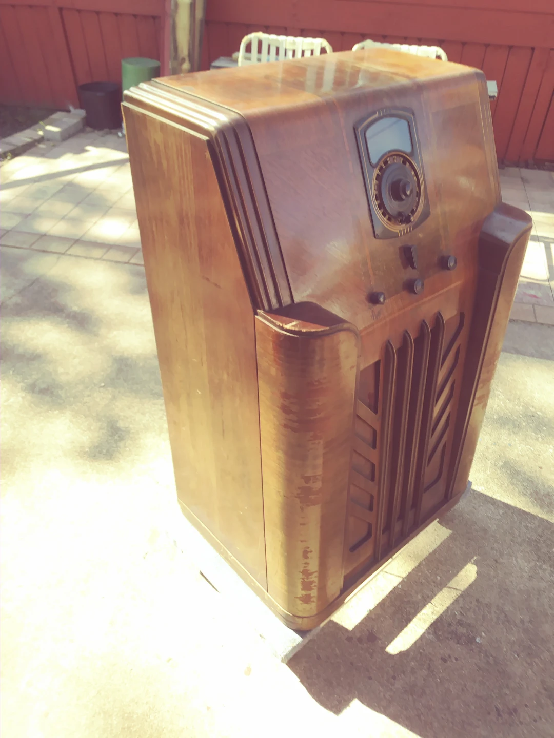 Vintage Philco Bakelite Radio - photo 4