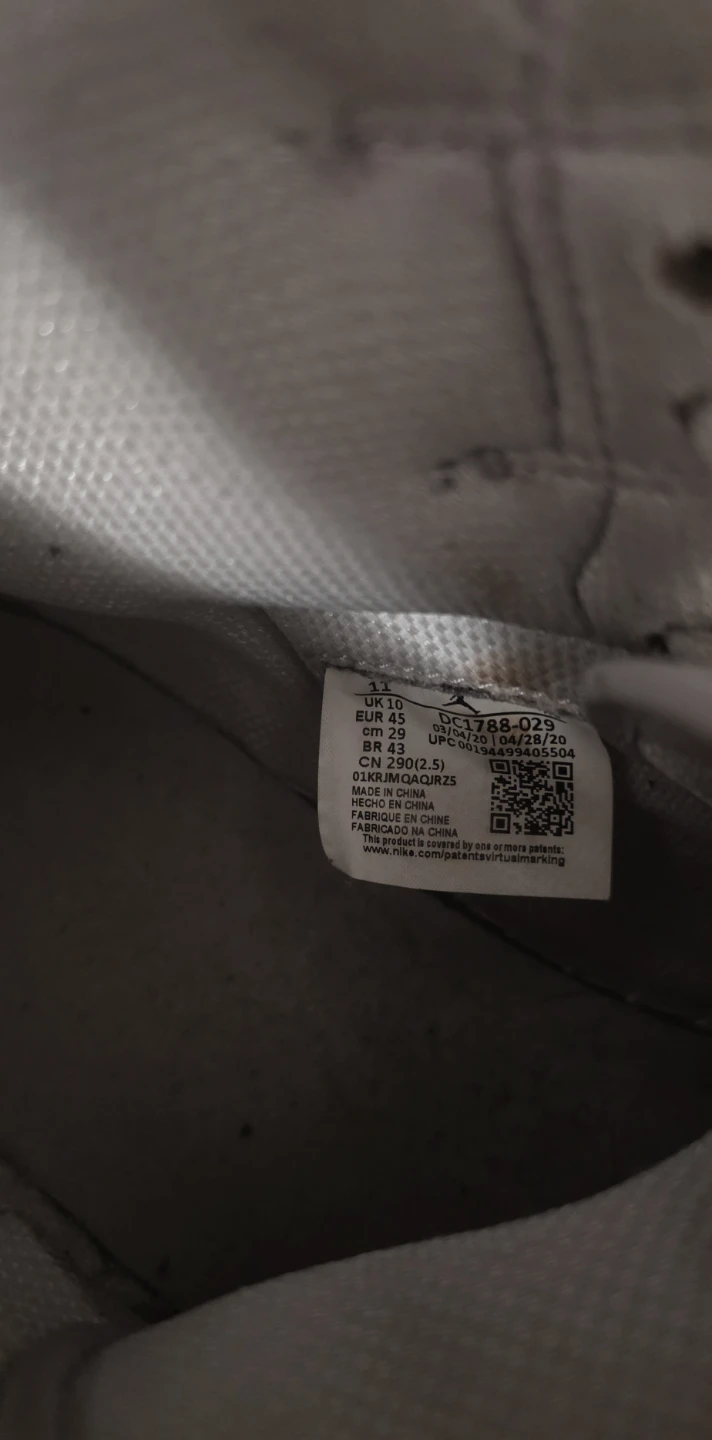 Air Jordan 1 Retro High OG Silver Toe - photo 4
